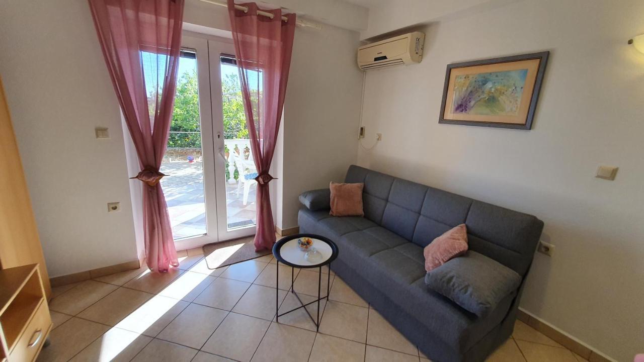Apartment Nevenka Krk Town Extérieur photo