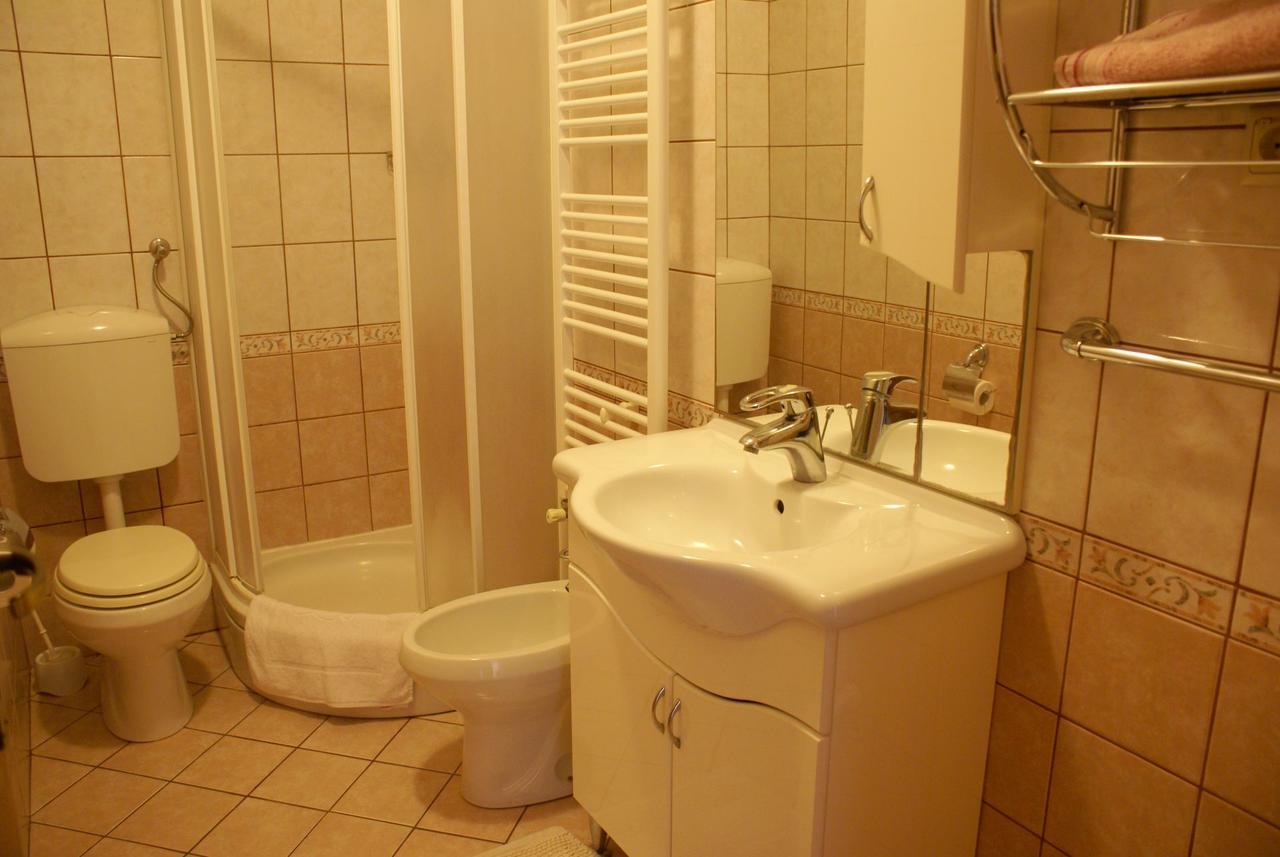 Apartment Nevenka Krk Town Extérieur photo